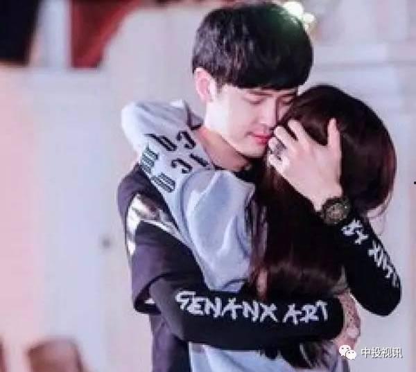 邵群 黎朔情头条,揭秘娱乐圈的甜蜜爱情故事