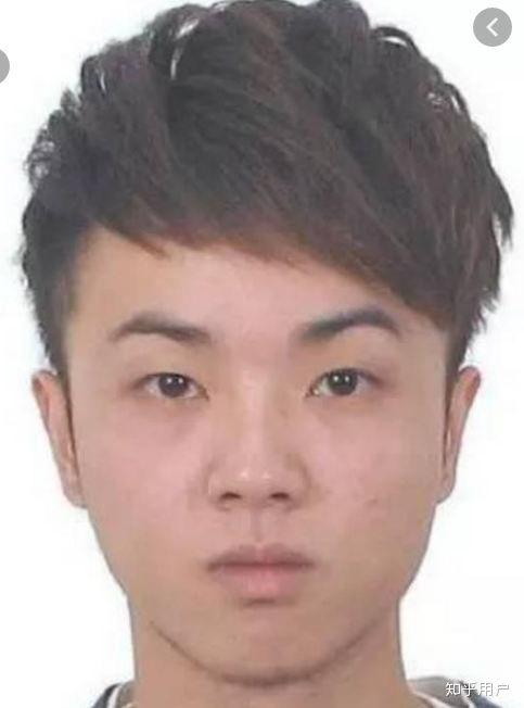 下颌骨大的明星,揭秘下颌骨宽大的明星风采