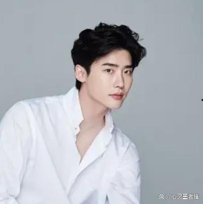 韩国男明星帽子,帽子下的魅力演绎