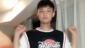 小网红帅哥,网络红人的魅力与影响力